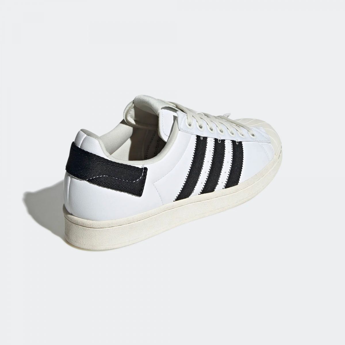 Кеды ADIDAS SUPERSTAR PARLEY Кеды ADIDAS SUPERSTAR PARLEY