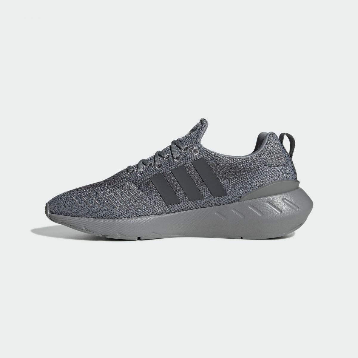 Кроссовки ADIDAS SWIFT RUN 22 Кроссовки ADIDAS SWIFT RUN 22