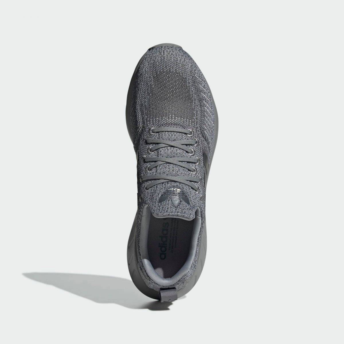 Кроссовки ADIDAS SWIFT RUN 22 Кроссовки ADIDAS SWIFT RUN 22
