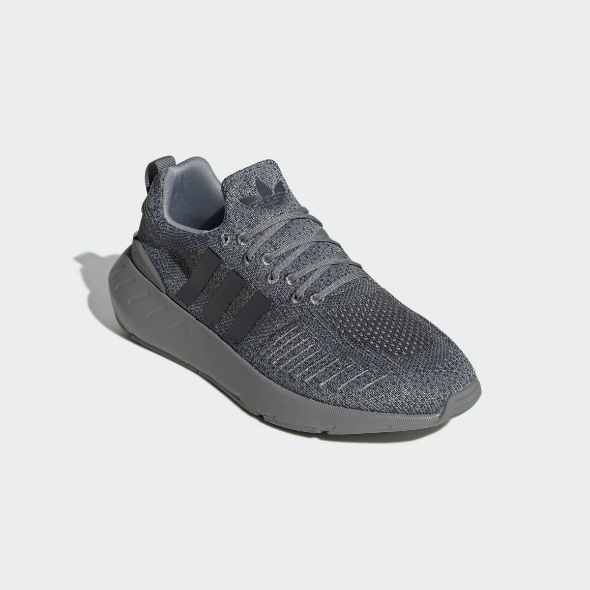 Кроссовки ADIDAS SWIFT RUN 22 Кроссовки ADIDAS SWIFT RUN 22