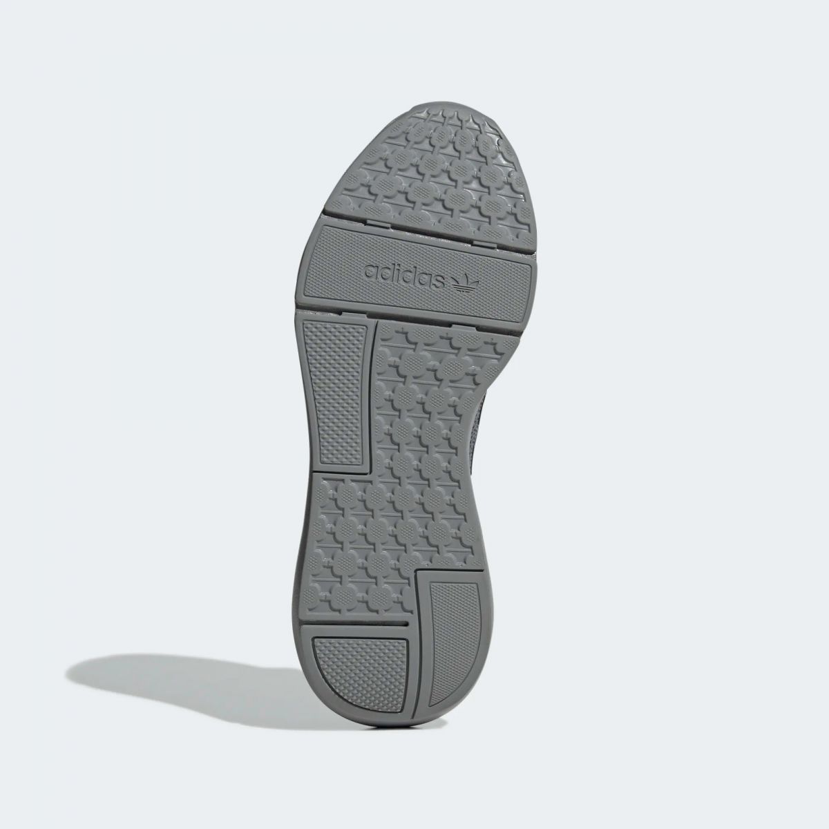 Кроссовки ADIDAS SWIFT RUN 22 Кроссовки ADIDAS SWIFT RUN 22