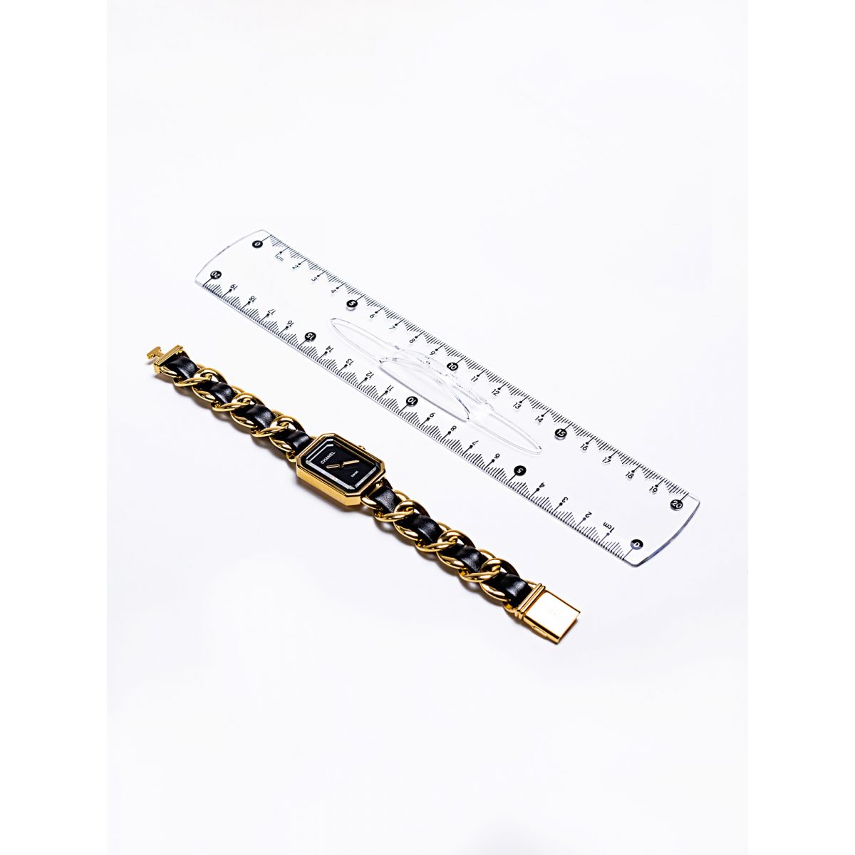 Наручные часы CHANEL Gold V2 золотой/черный Наручные часы CHANEL Gold V2 золотой/черный